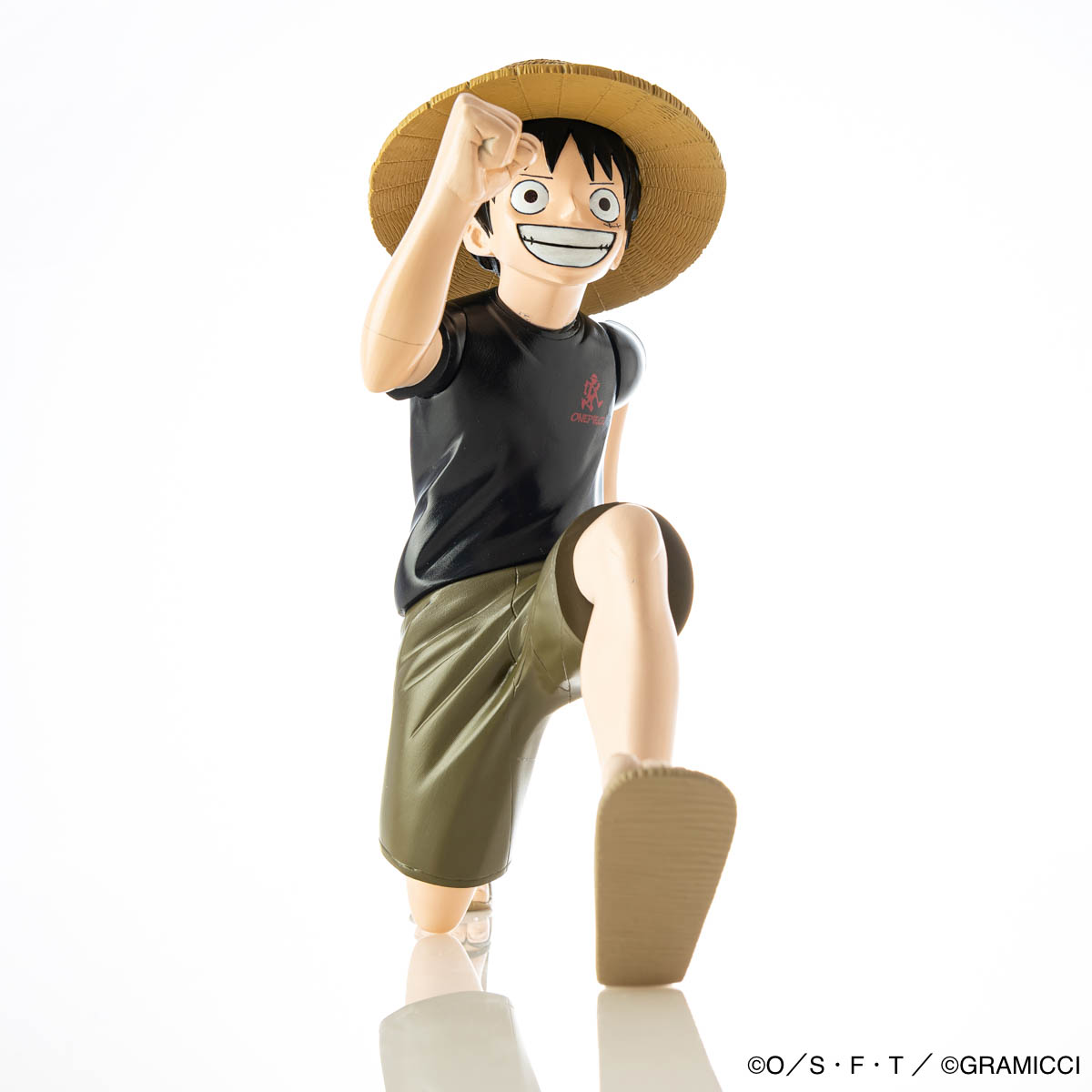 HKDSTOY GRAMICCI x ONE PIECE [Luffy 'Running man'] Black/Olive 